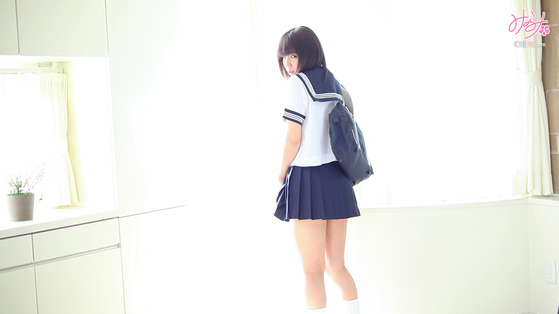 Sweet innocent schoolgirl minami fan photo